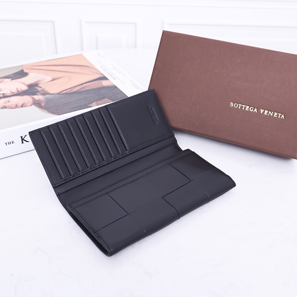 ボッテガヴェネタ財布コピー側面デザイン